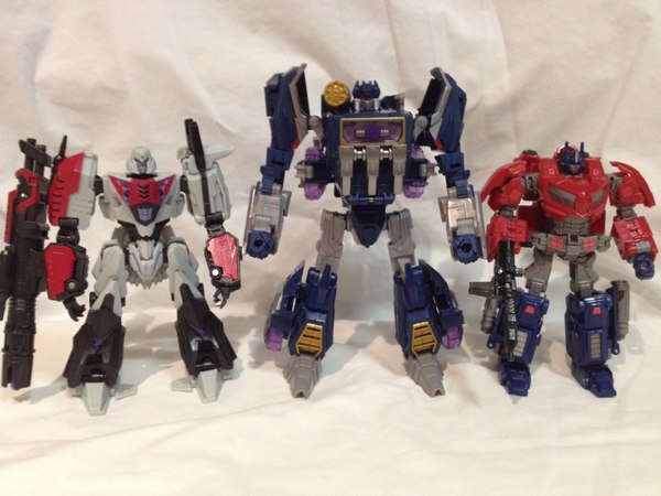 Transformers Fall Of Cybertron Soundwave  Soundblaster  In Hand Images  (20 of 68)